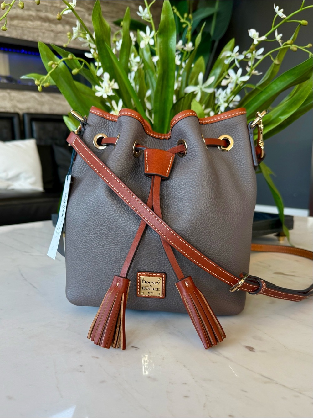 Dooney & Bourke Pebble Grain Aimee Crossbody Leather - Picture 16 of 16